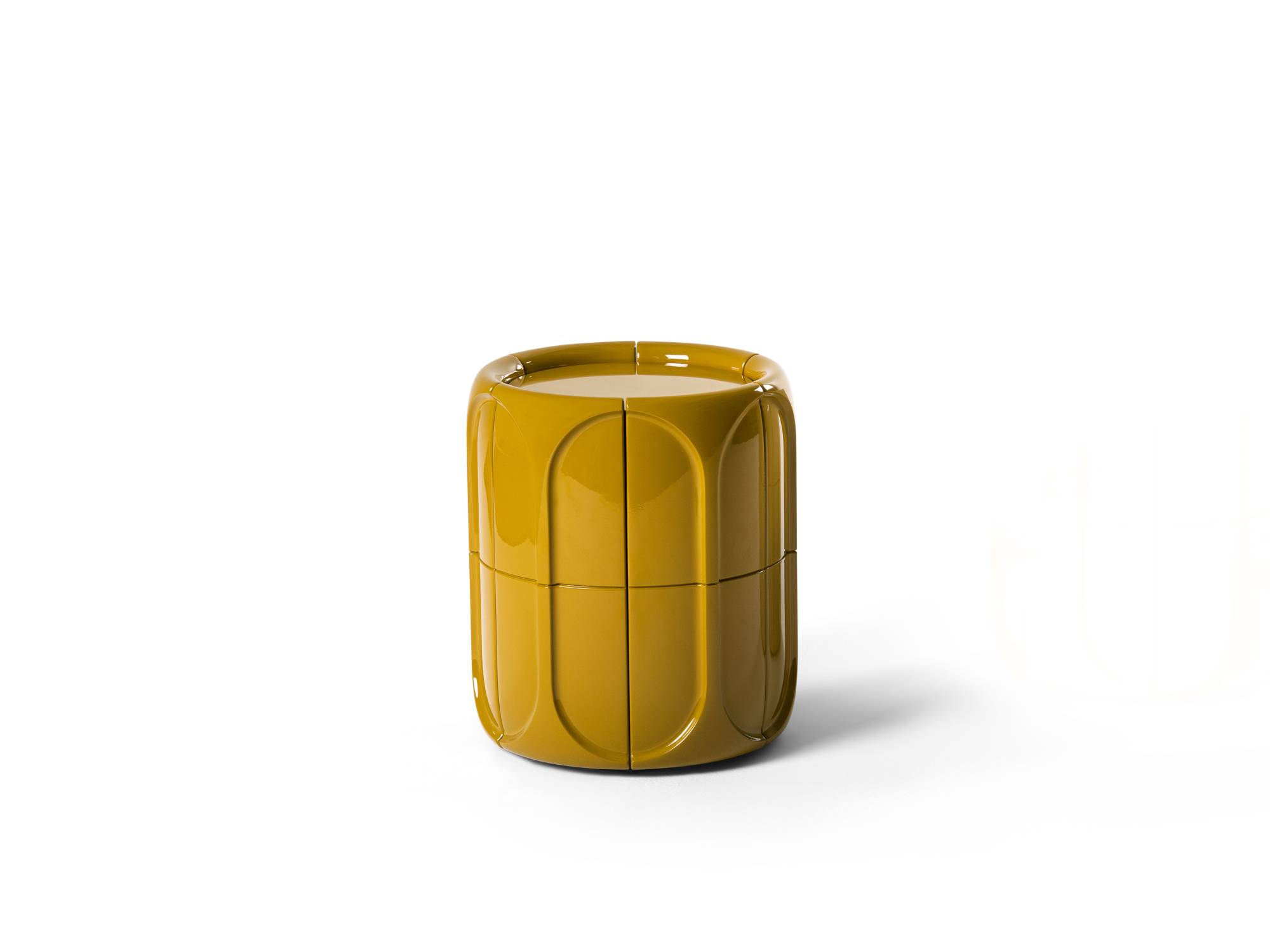 Hessentia-Concave_coffee_table_02