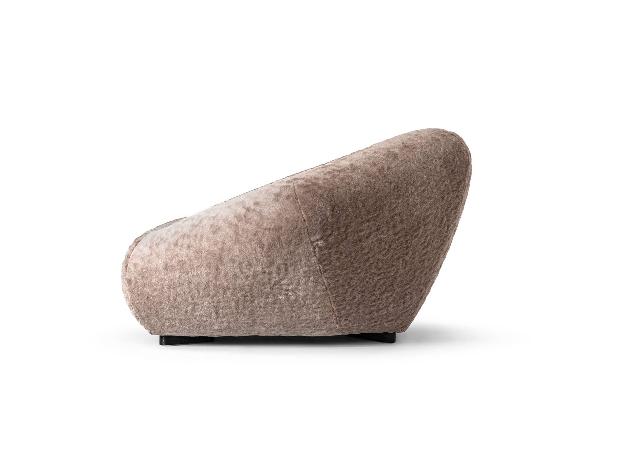 Hessentia-Bloom.fn_armchair_05