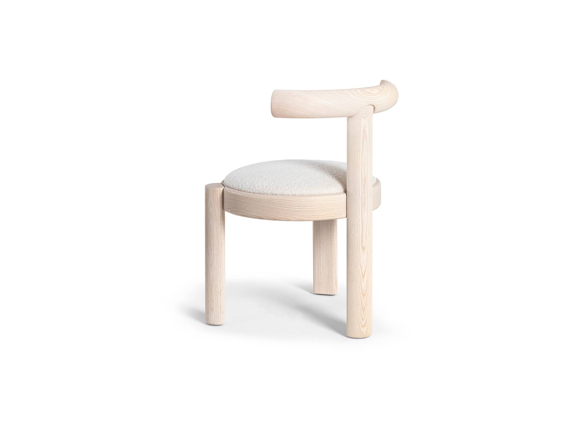 Hessentia-Tita.fn_chair_02