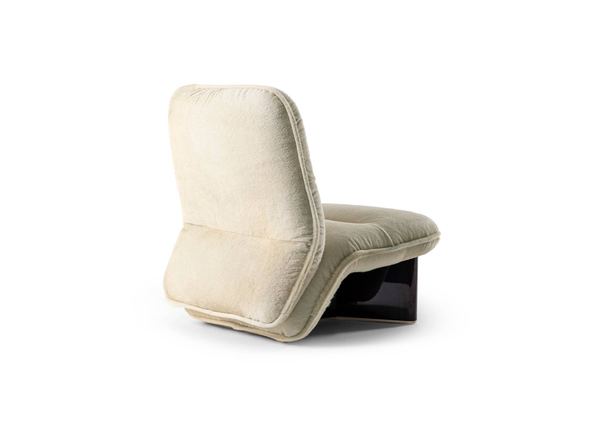 Hessentia-Ypsilon_armchair_03