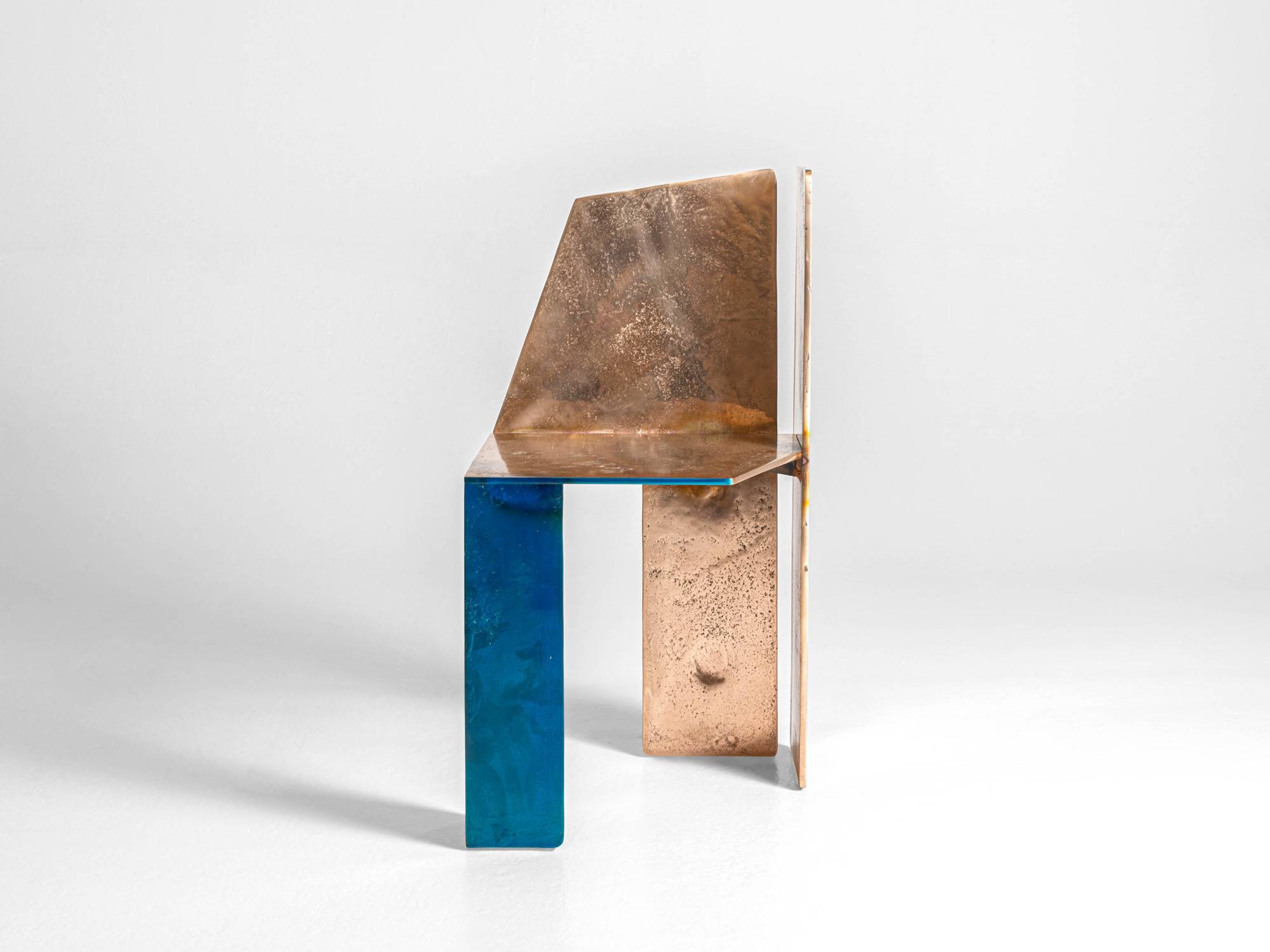 Hessentia-Cadrega_chair_15_MaisonObjet