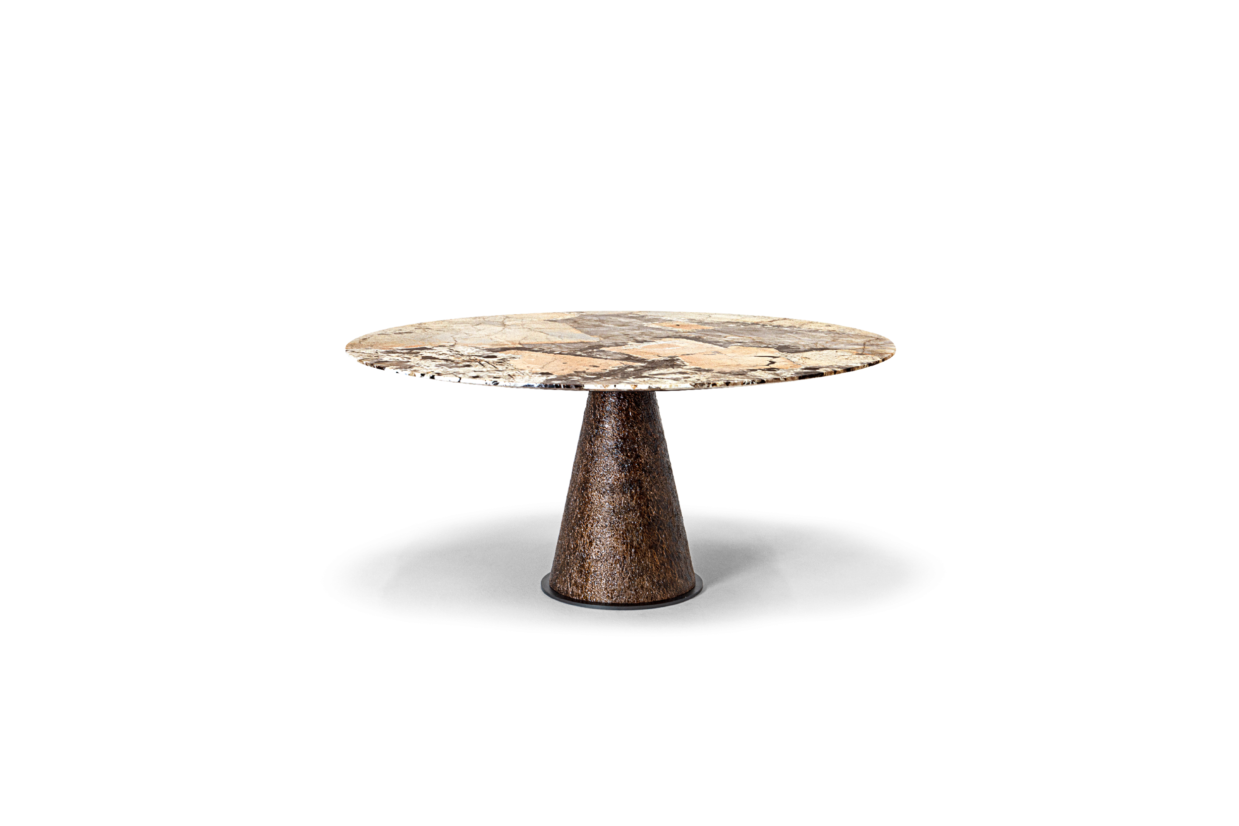 Hessentia-Cheope_round_table_01