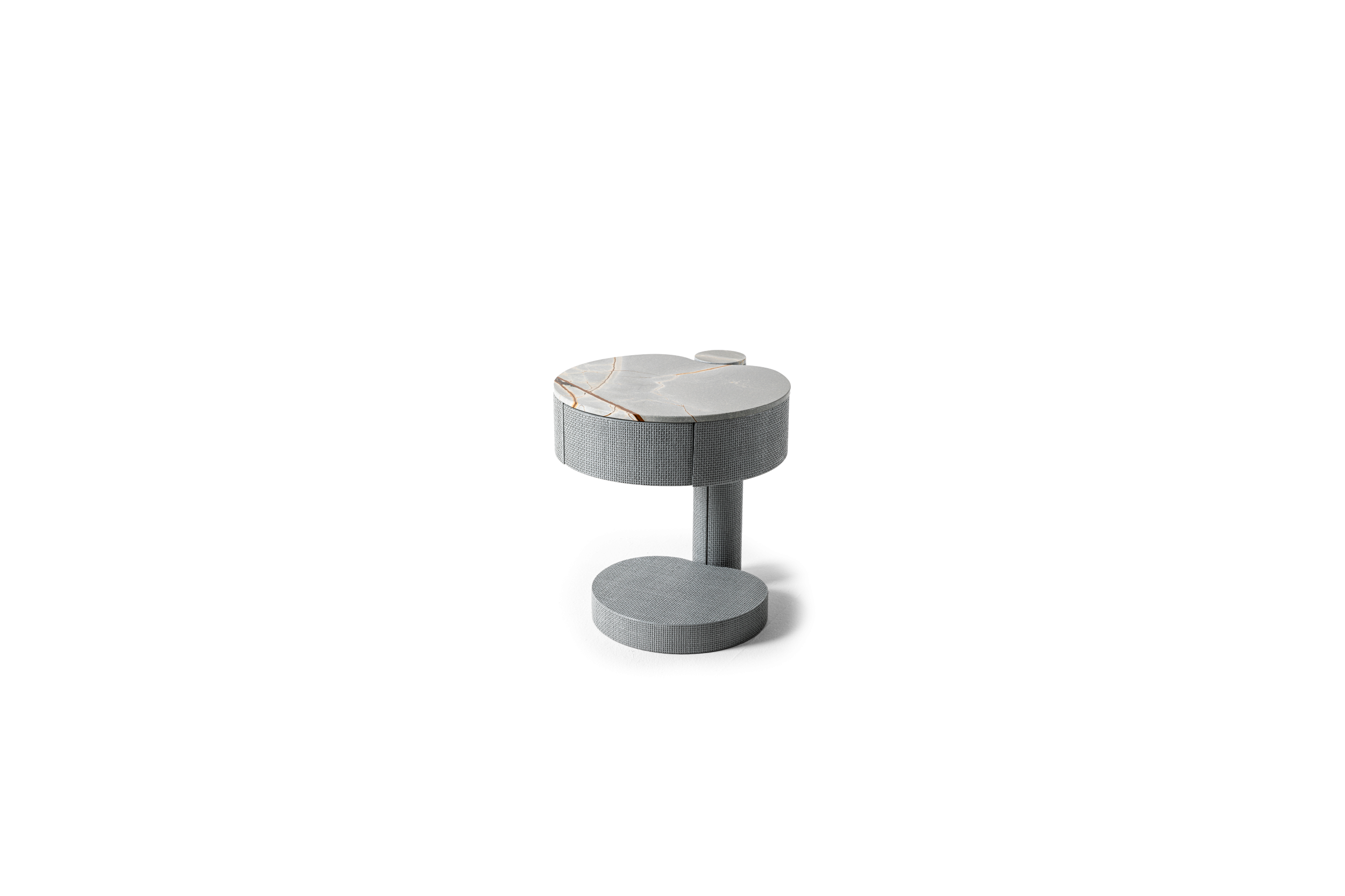 Hessentia-Nora_night_table_01