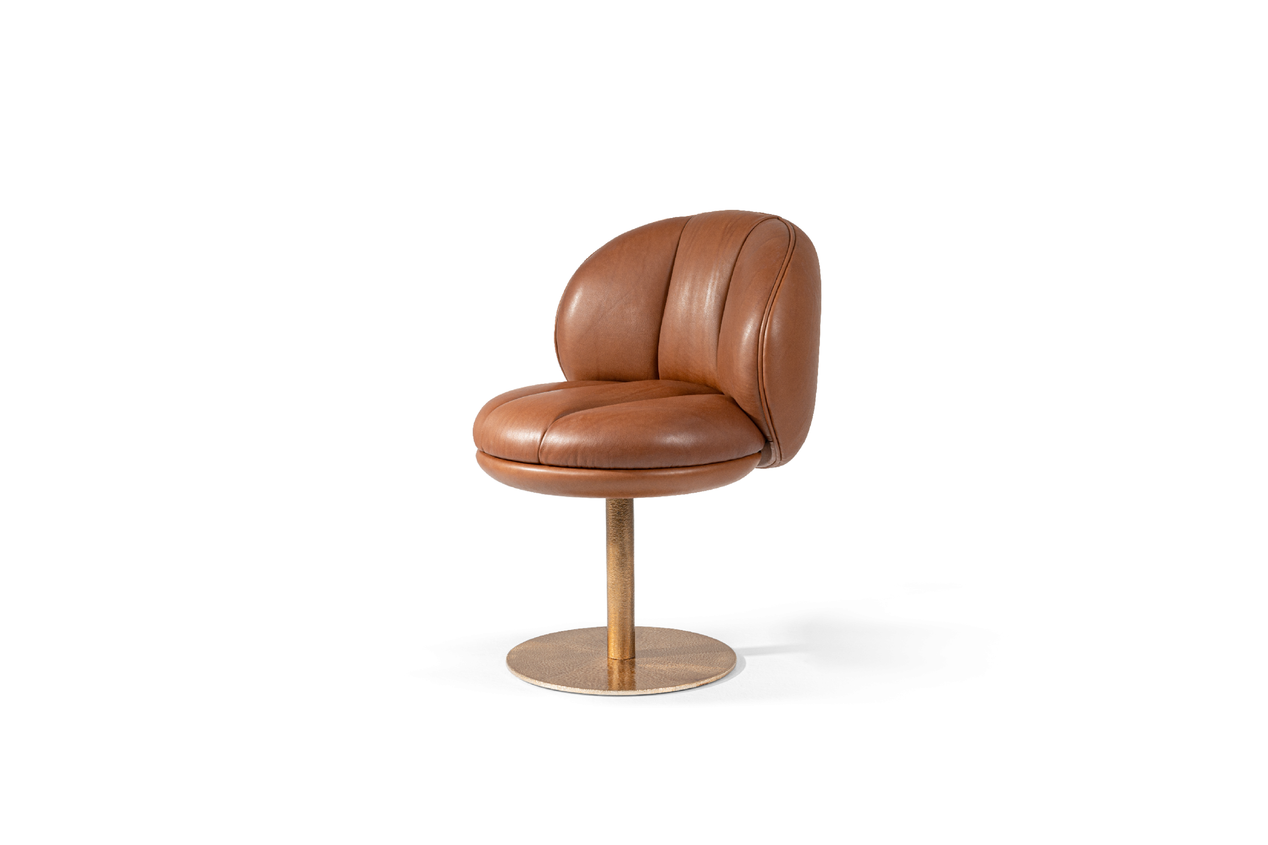 Hessentia-Coco.1040_armchair_01