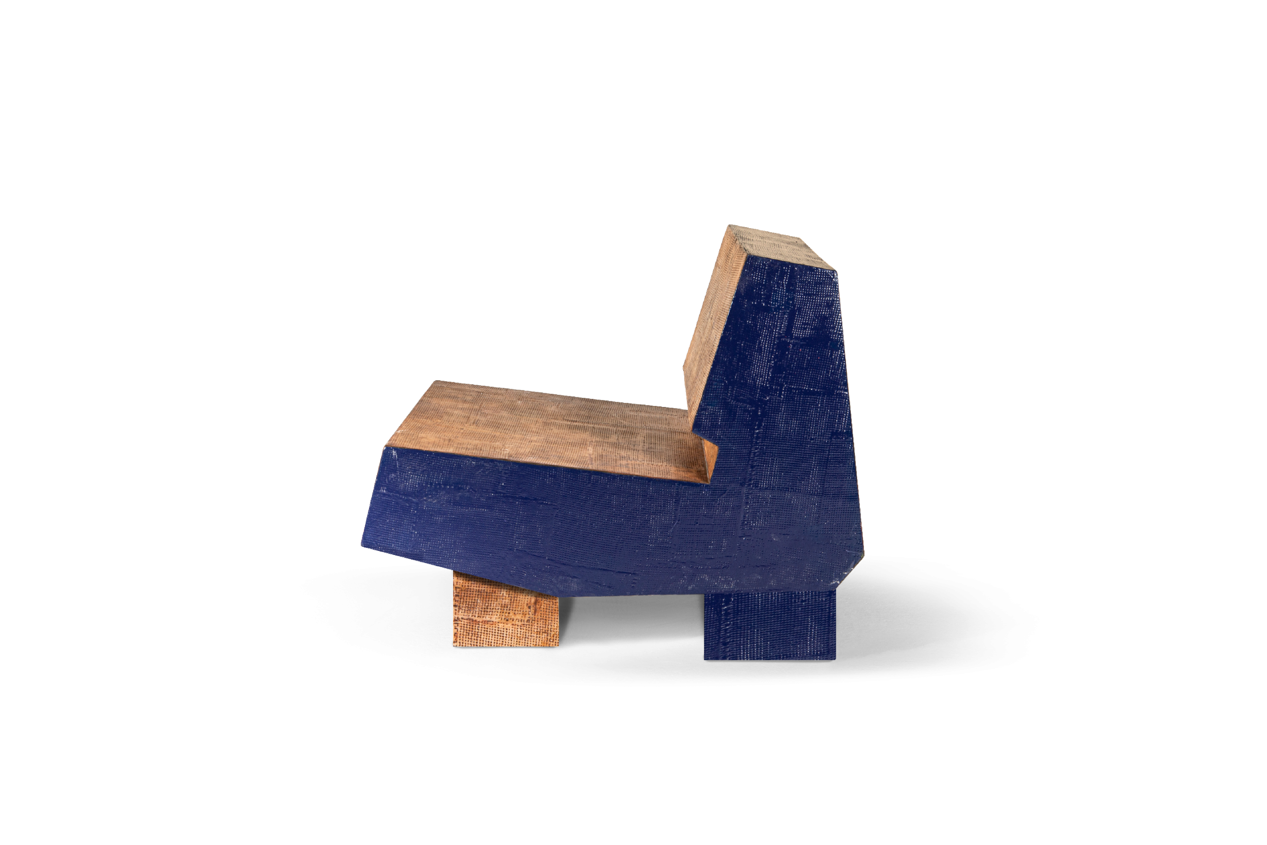 Hessentia-Eureka.2100_armchair_01