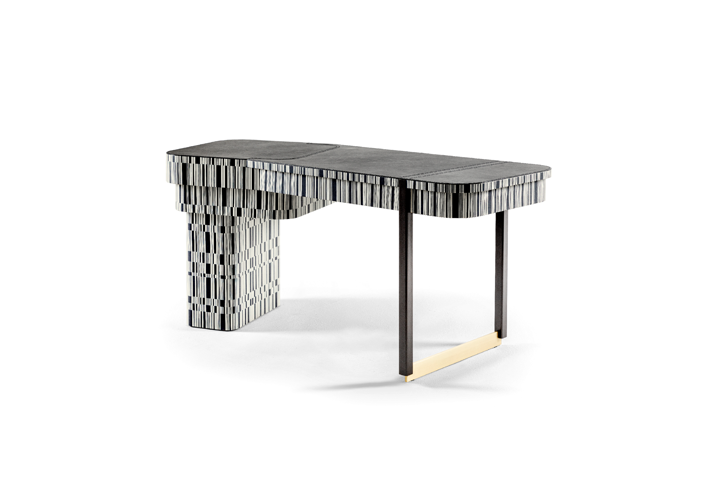 Hessentia-Enigma_writing_desk_01